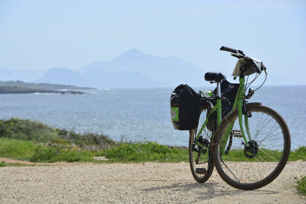 Radfahren direkt an der Küste Messeniens.