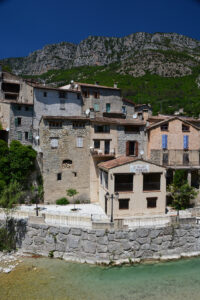 Roquestéron-Grasse im Estéron-Tal