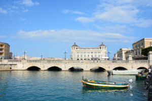 Brücke in Siracusa