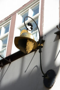  Der Ausleger von "Goldhelm" auf der Krämerbrücke in Erfurt