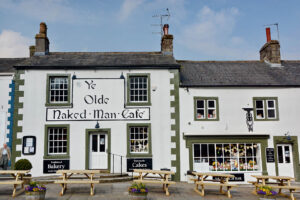 „Ye Olde Naked Man Café“ in Settle