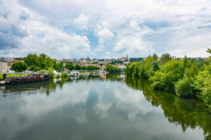 Blick auf Angoulême an der Charente